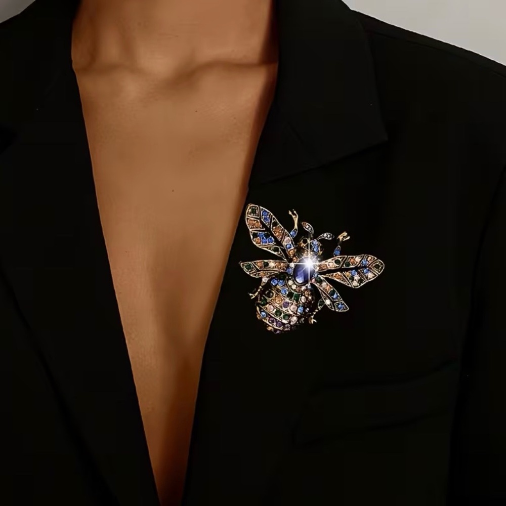 Bee Insect Rhinestone Encrusted Fashion Brooch Pin - Picture 3 of 5